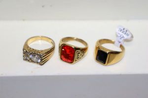 lot 171 image: Jewelry rings as shown