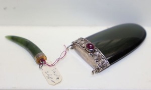 lot 173 image: Jewelry Jade pendant and iridescent stone pendant