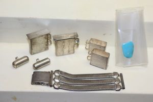 lot 200 image: Silver jewelry parts, mixed metals
