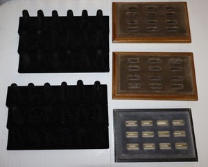 lot 215 image: Ring jewelry holder displays