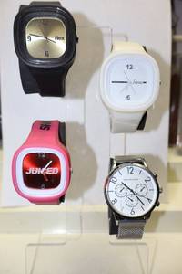 lot 218 image: Watches Van Heusen, Juiced, Flex, and Steez