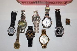 lot 127 image: Mixed watch selection Fossil,