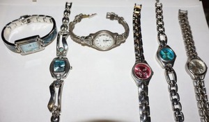 lot 270 image: Jewelry Womens watch selection