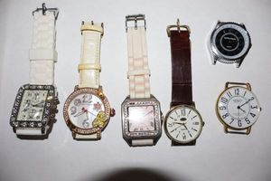 lot 275 image: Jewelry Womens watches and watch faces
