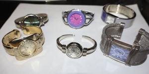 lot 279 image: Jewelry Womens cuff bracelet watches