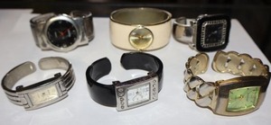 lot 280 image: Jewelry Womens cuff bracelet watches