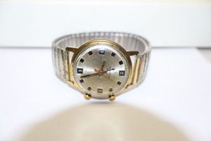 lot 288 image: Vintage Sekonda watch