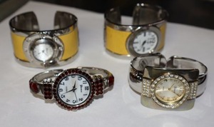 lot 291 image: Jewelry Womens cuff bracelet watch selection