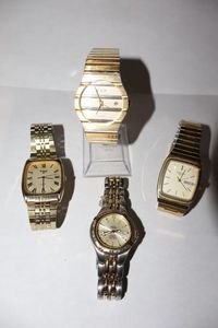 lot 297 image: Watches gold tone selection