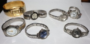lot 309 image: Jewelry Womens cuff bracelet watch selection