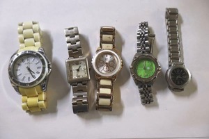 lot 312 image: Jewelry watch selection with green faced Shamrock watch