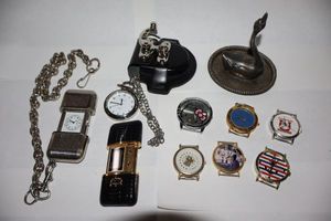 lot 335 image: Pocket watches and watch faces plus silver plated ring holder