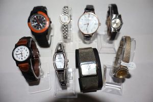 lot 339 image: Watch selection (one tagged diamond)