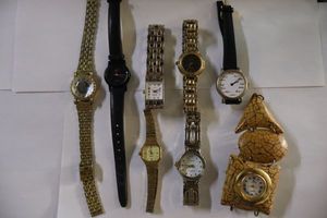 lot 340 image: Watch selection