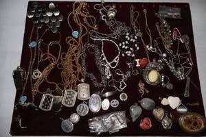 lot 346 image: Misc. jewelry as shown