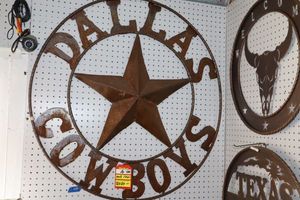 lot 410 image: Large metal sign Dallas Cowboys