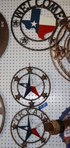 lot 408 image: Texas flag colored metal signs