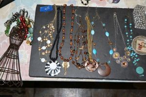 lot 415 image: Jewelry necklaces with wire mannequin