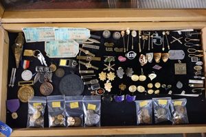 lot 365 image: Vintage military buttons and pins