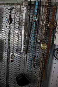 lot 400 image: Jewelry necklaces and watch necklaces