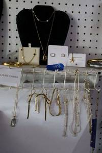 lot 393 image: Louise Carter jewelry