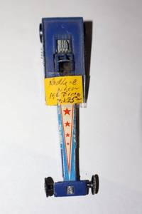 lot 359 image: Vintage Hot wheels Red line model car 1967 Rear engine roadster