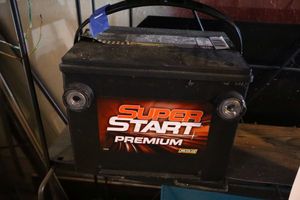 lot 501 image: Super Start premium battery 12V