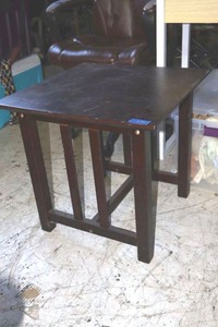 lot 536 image: Wood side table