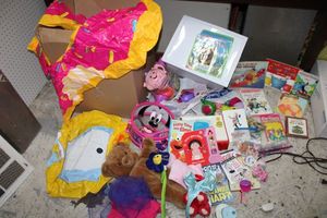 lot 547 image: Kids lot inflatables, toys and books PLUS baby noise sleep maker
