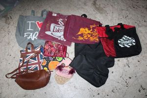 lot 560 image: Canvas bags, laptop bag, backpack with British flag design, small purses