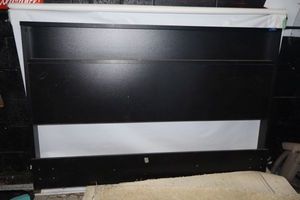 lot 588 image: Wood headboard - 52.5 wide x 34.5 tall