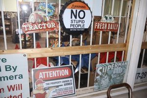 lot 624 image: Metal signs, see all photos