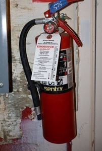 lot 574 image: Fire extinguisher