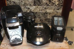 lot 83 image: Small Kitchen Appliances as shown