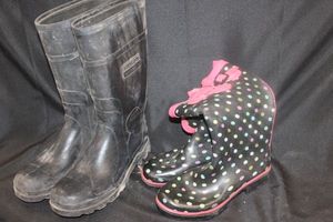 lot 144 image: Two pairs of Rubber boots