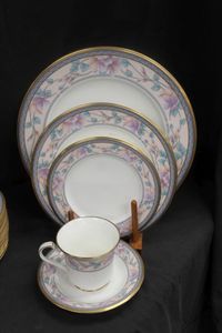lot 153 image: Noritake China Embassy Suite Pattern Number 9756 50 pcs