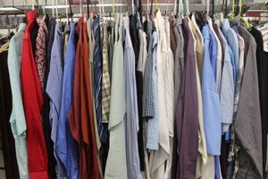 lot 187 image: Mens Button-Down Shirts in a Variety of Sizes and Styles