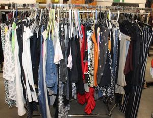 lot 210 image: Generous Quantity of Womens Clothing, Variety of Sizes and Styles