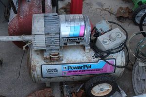 lot 7 image: Vintage, Campbell Hausted PowerPal Air Compressor