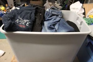 lot 58 image: tote of clothing (tote not included)