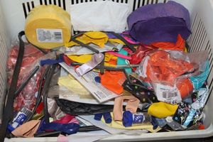 lot 41 image: ballons and streamers