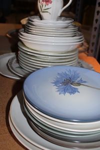 lot 229 image: Variety of Noritake Colorwave Dishes