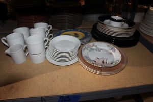 lot 231 image: Variety of Fitz and Floyd small sets of Plates and Cups