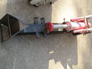 lot 3 image: LOG SPLITTER