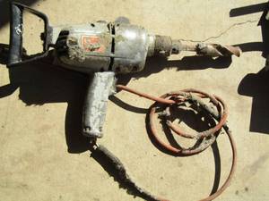 lot 55 image: black and decker drill
