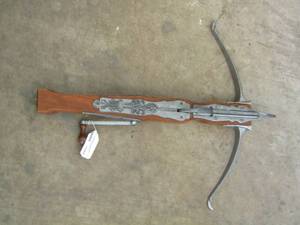 lot 83 image: CROSS BOW