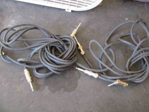 lot 88 image: AUDIO CABLES   PATCH CABLES  QTY  2