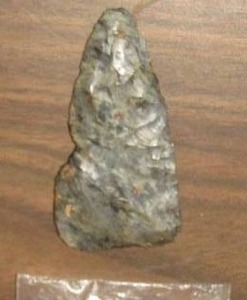 lot 117 image: 1 large arrowhead