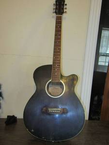 lot 120 image: Ventura hand crafted guitar model v16pur