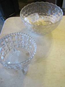 lot 121 image: qty 2 clear glass fruit bowls